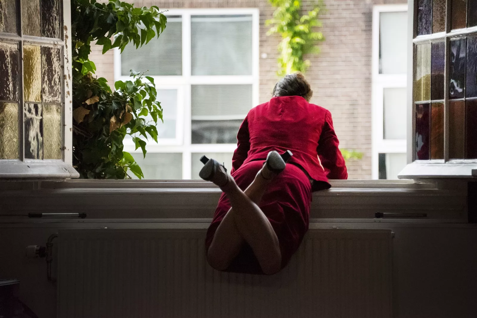 Artemis - Echte vrouwen joggen in regenpak